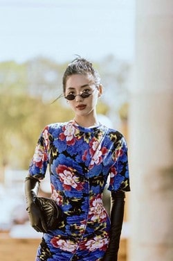 Mỹ Nhân Việt Mê Mẩn Với Chiếc Đầm Hoa Của Kenzo 5