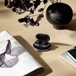 Bang & Olufsen Chính Thức Giới Thiệu Tai Nghe Beoplay E8 2.0 Với Cập Nhật Tính Năng Sạc Không Dây 25