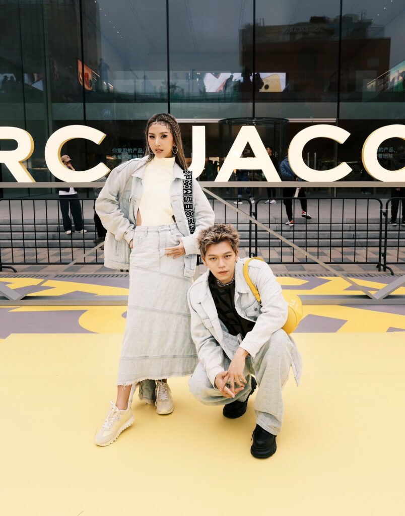 MARC JACOBS GIỚI THIỆU SỰ KIỆN TÔN VINH HOẠ TIẾT MONOGRAM TẠI TTTM SANLITUN TAIKOO LI, BẮC KINH 3