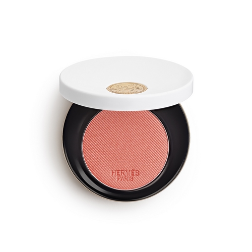 HERMÈS BEAUTY RA MẮT PHẤN MÁ VÀ SON DƯỠNG “LẤP LÁNH NHƯ ĐỰNG NẮNG TRONG HỘP” 8 HERMÈS BEAUTY RA MẮT PHẤN MÁ VÀ SON DƯỠNG “LẤP LÁNH NHƯ ĐỰNG NẮNG TRONG HỘP” 7