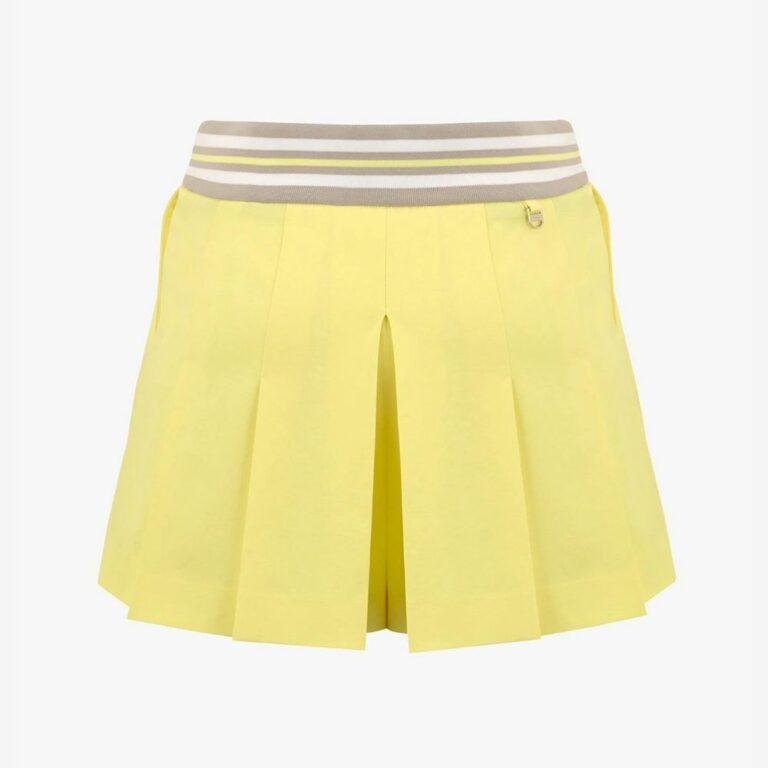 Wide Pleats Shorts