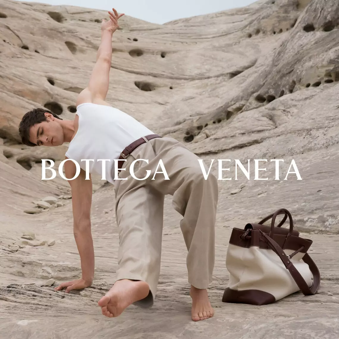 BOTTEGA VENETA RA MẮT CHIẾN DỊCH MỚI VỚI SỰ THAM GIA CỦA JACOB ELORDI 5