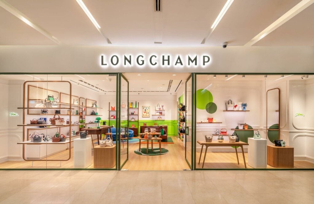 “SHOPPING TẠI NHÀ BẠN THÂN’: LONGCHAMP KHAI TRƯƠNG “CĂN HỘ PARIS” TẠI SAIGON CENTRE 17