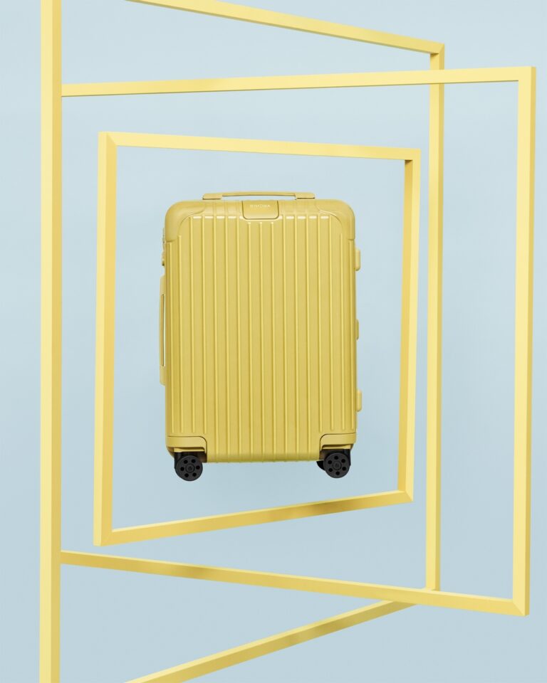 RIMOWA Creative Shoot Essential Nautical and Ginger