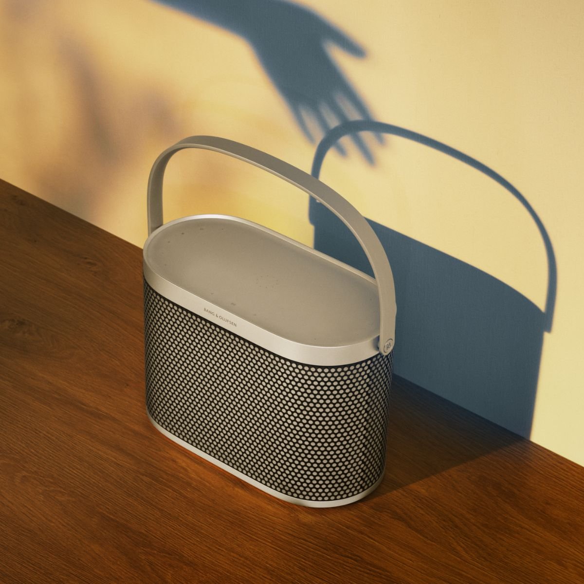 Bang & Olufsen 13