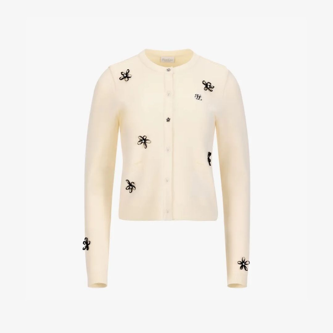 Gợi ý quà tặng 8/3 từ Tam Sơn 78 Áo cardigan Leather Flower