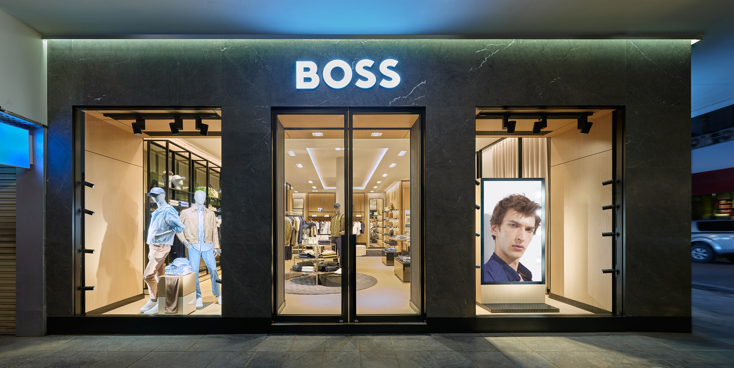 Khám phá BOSS 46 Tràng Tiền và bộ sưu tập mới 2 Khám phá BOSS 46 Tràng Tiền và bộ sưu tập mới 1