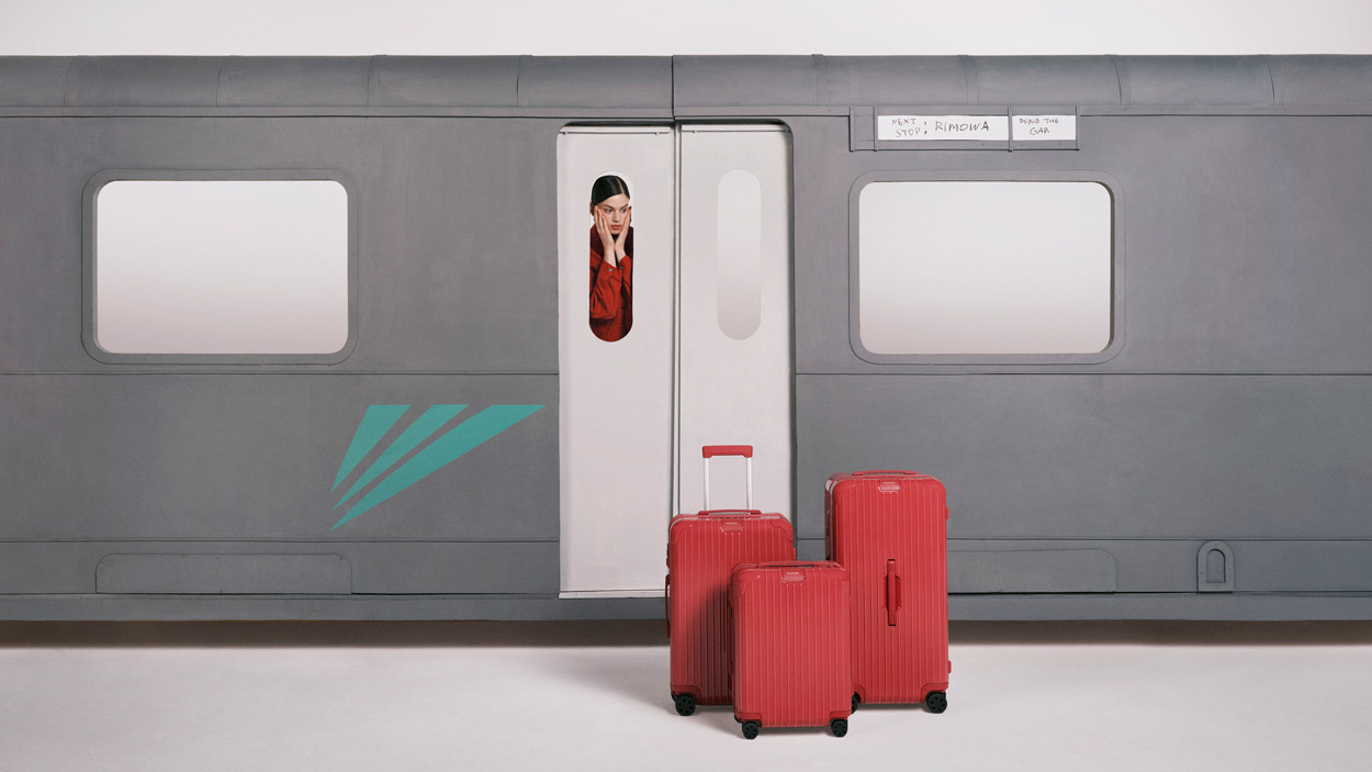 RIMOWA GIỚI THIỆU HAI TÔNG MÀU THEO MÙA MỚI NHẤT, ĐỒNG HÀNH CÙNG NHỮNG CHUYẾN HÀNH TRÌNH DÀI LÂU 8 RIMOWA GIỚI THIỆU HAI TÔNG MÀU THEO MÙA MỚI NHẤT, ĐỒNG HÀNH CÙNG NHỮNG CHUYẾN HÀNH TRÌNH DÀI LÂU 7