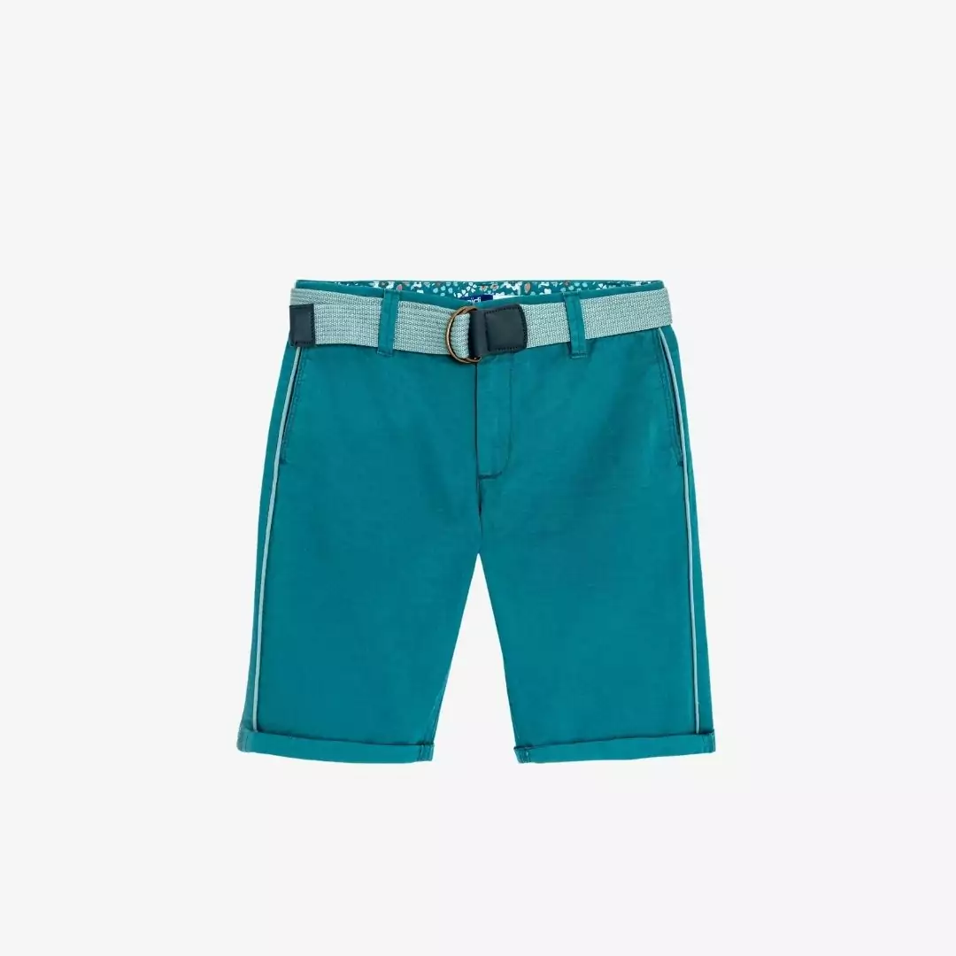 Quần short vải Bermuda lạ mắt