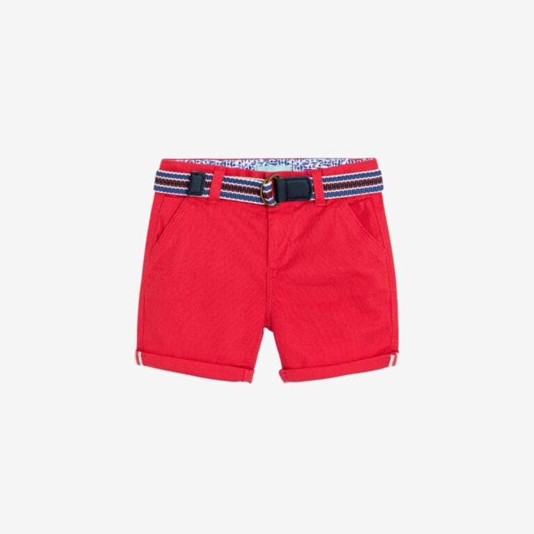 Quần short vải Bermuda lạ mắt