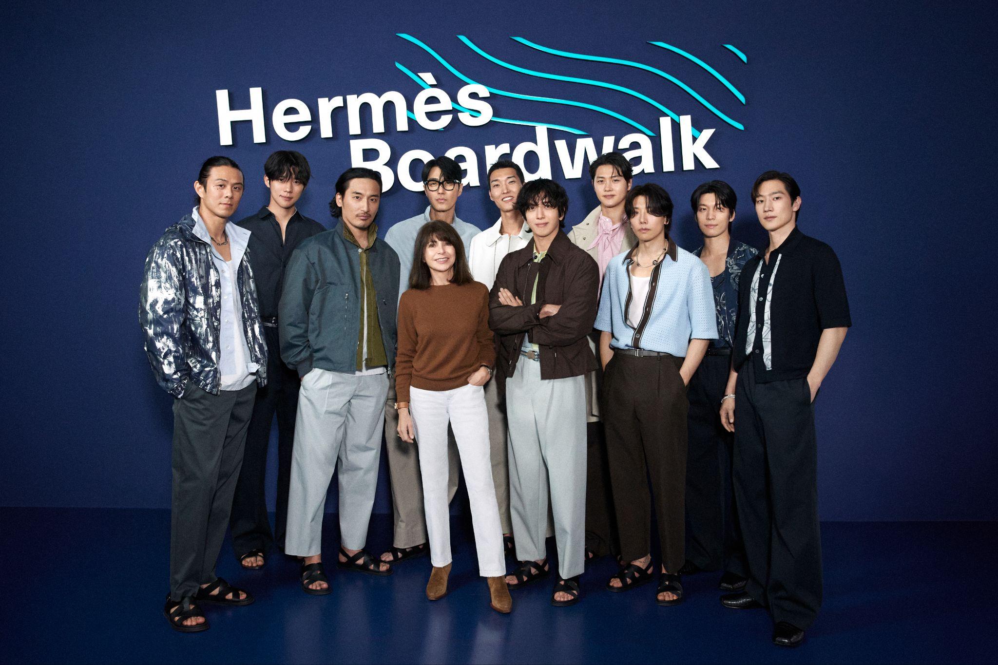 HERMÈS XUÂN - HÈ 2025: DẠO BƯỚC BÊN BỜ HANGANG 2 HERMÈS XUÂN - HÈ 2025: DẠO BƯỚC BÊN BỜ HANGANG 1