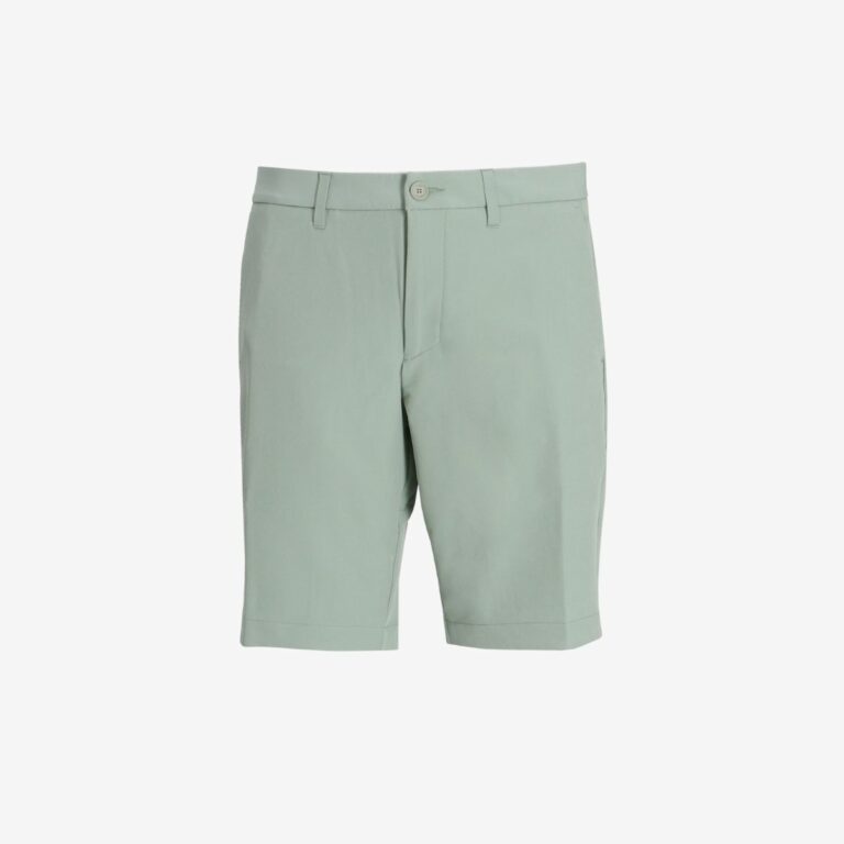Quần short dáng slim-fit