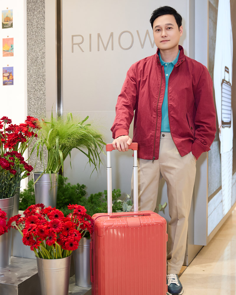 RIMOWA GIỚI THIỆU BỘ SƯU TẬP THEO MÙA MỚI NHẤT MANG TINH THẦN VIỄN DU ĐẦY THI VỊ 14 RIMOWA GIỚI THIỆU BỘ SƯU TẬP THEO MÙA MỚI NHẤT MANG TINH THẦN VIỄN DU ĐẦY THI VỊ 13