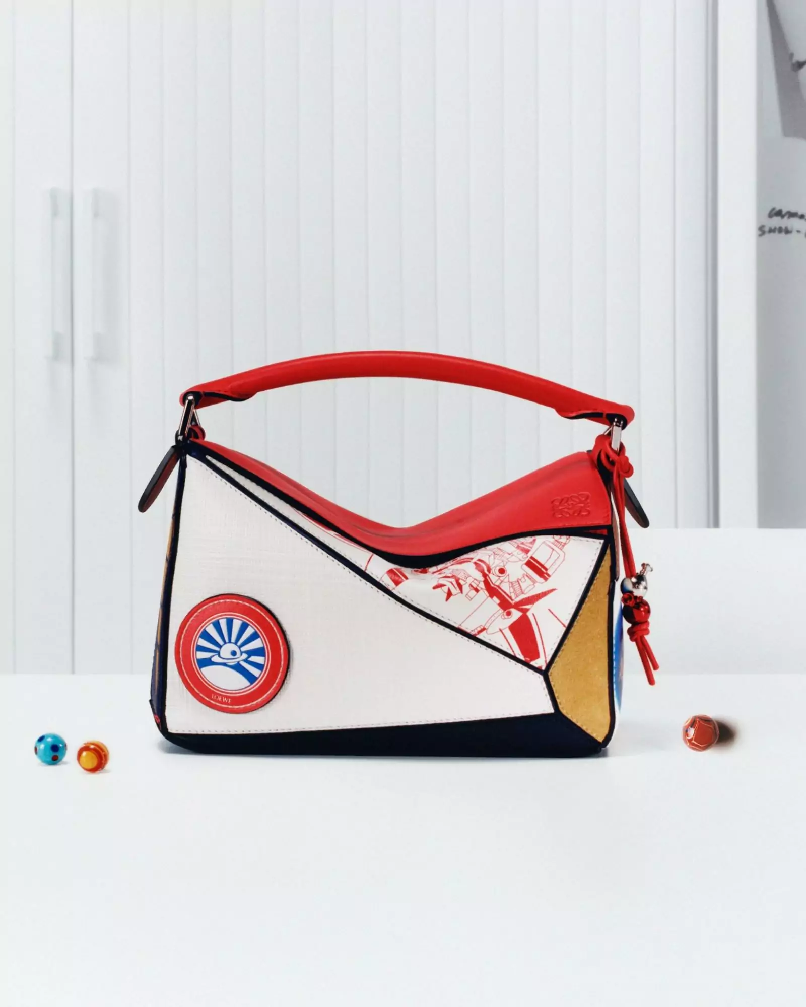 LOEWE: MẪU TÚI PUZZLE KỶ NIỆM CHẶNG ĐƯỜNG THẬP KỶ VỚI CHUỖI HOẠT ĐỘNG TOÀN CẦU 6 LOEWE: MẪU TÚI PUZZLE KỶ NIỆM CHẶNG ĐƯỜNG THẬP KỶ VỚI CHUỖI HOẠT ĐỘNG TOÀN CẦU 5