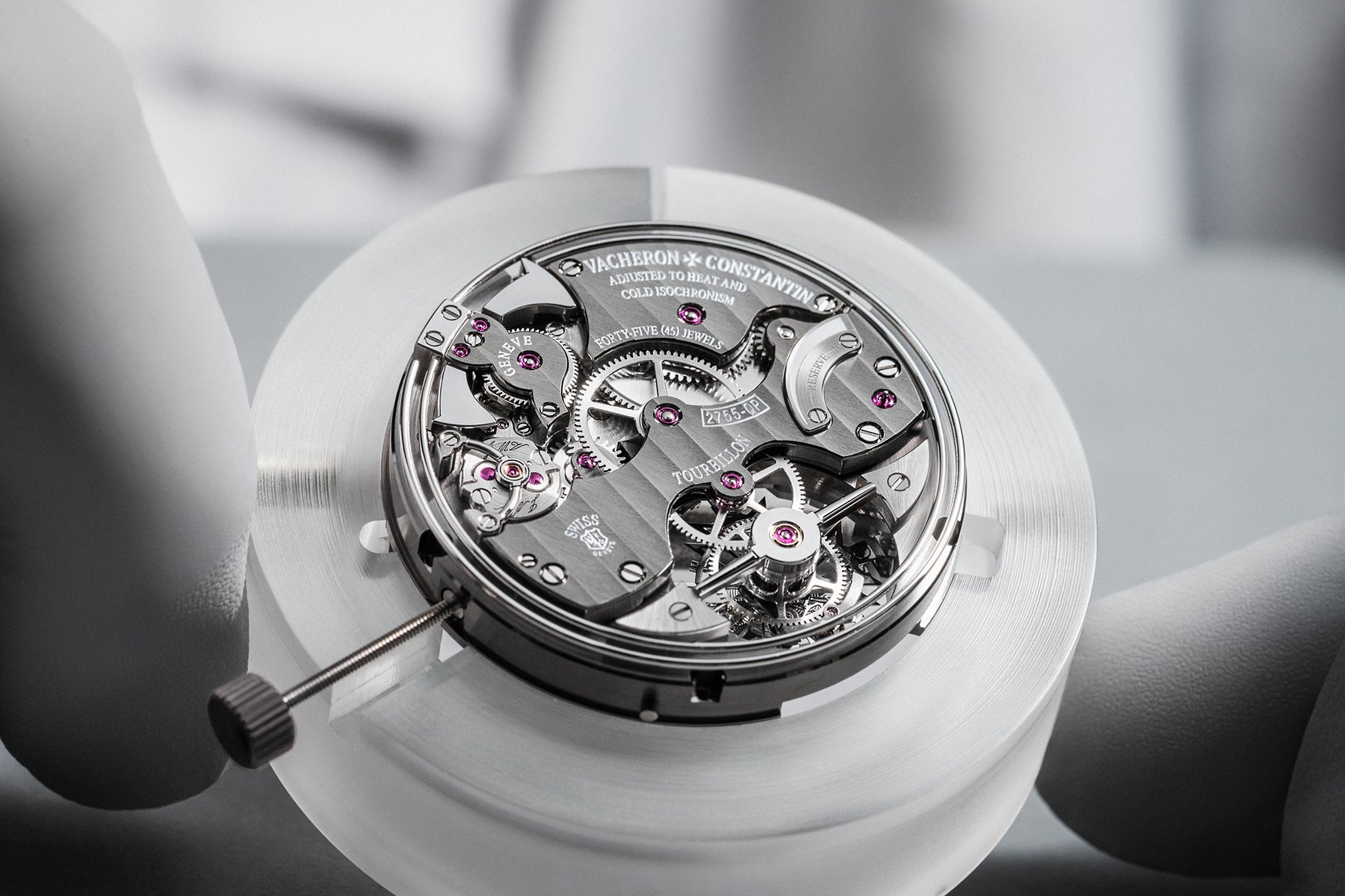 “Soái hạm Overseas”: Vacheron Constantin ra mắt đồng hồ thể thao điểm chuông 10 “Soái hạm Overseas”: Vacheron Constantin ra mắt đồng hồ thể thao điểm chuông 9