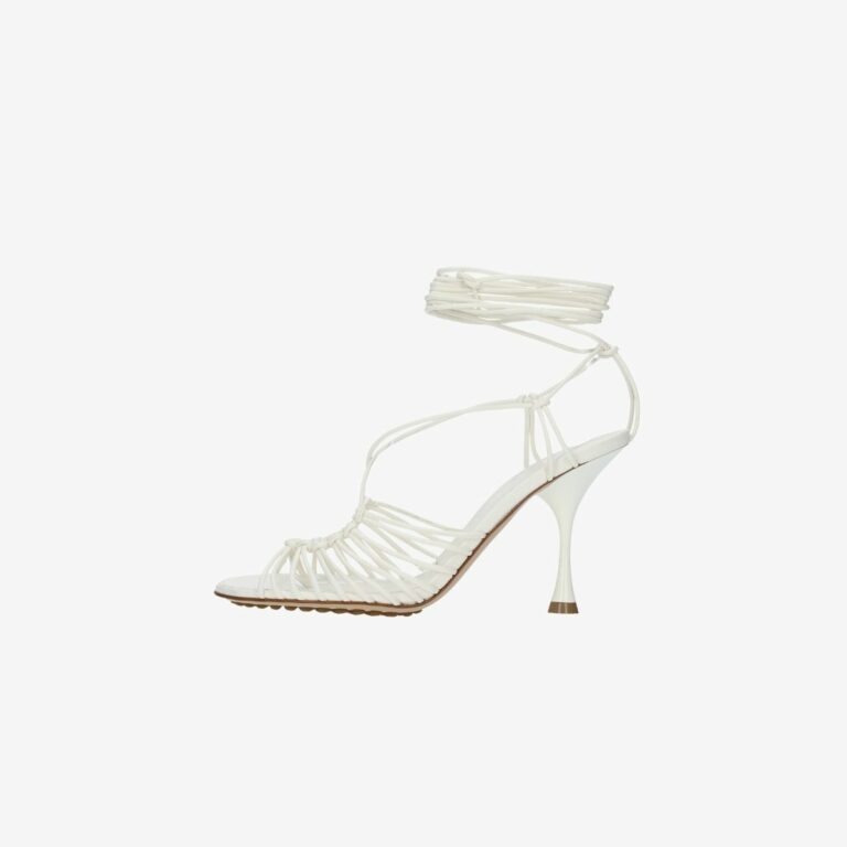 Giày cao gót Dot Lace-up