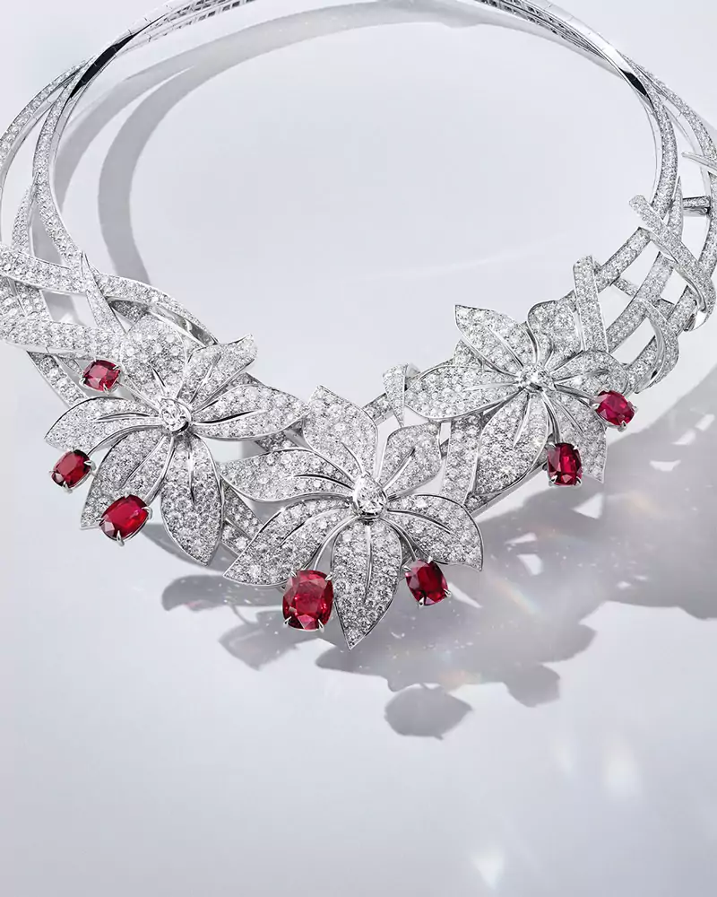Jewels by Nature: “Cành vàng, lá ngọc” của Chaumet  9