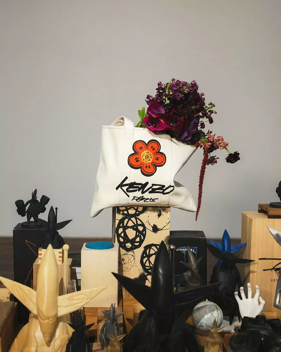 KENZO BẮT TAY FUTURA 2000, ĐƯA NÉT VẼ GRAFFITI NEW YORK LÊN BST MỚI 15