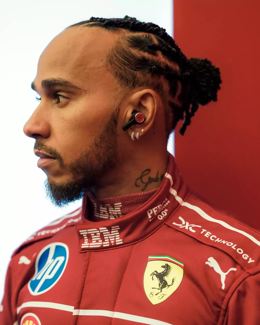 Lewis Hamilton, F1® The Movie và triệu dặm chu du cùng RIMOWA và Bang & Olufsen 7