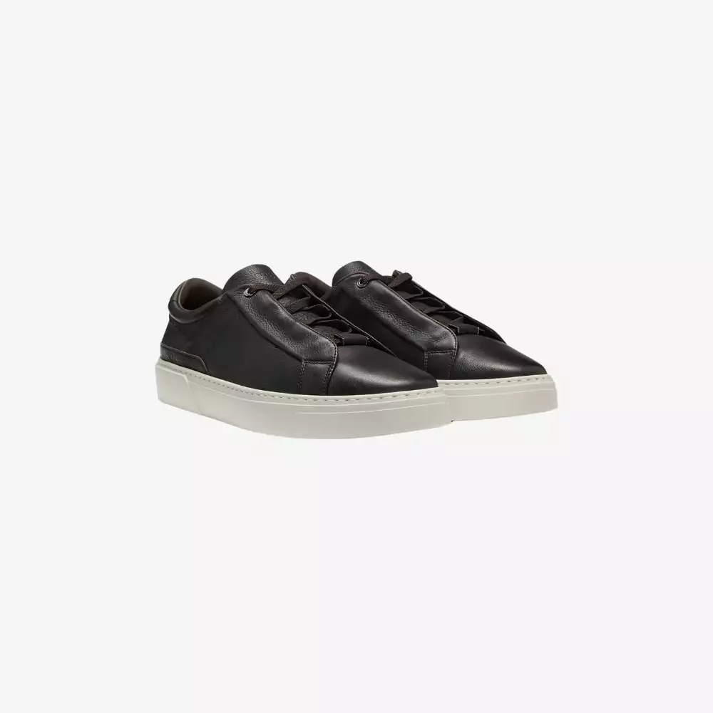 Bộ sưu tập BOSS Thu Đông 2025: Tiến trên đường đời 16 Giày sneakers da hạt Gary với dây buộc ẩn