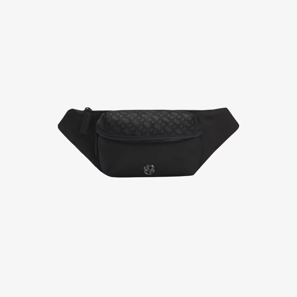 Bộ sưu tập BOSS Thu Đông 2025: Tiến trên đường đời 26 Túi belt bag họa tiết monogram