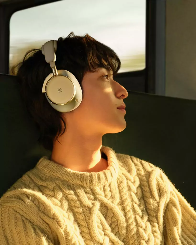 Loa và tai nghe Bang & Olufsen: Khúc du ca cho những chuyến đi 4 Loa và tai nghe Bang & Olufsen: Khúc du ca cho những chuyến đi 3