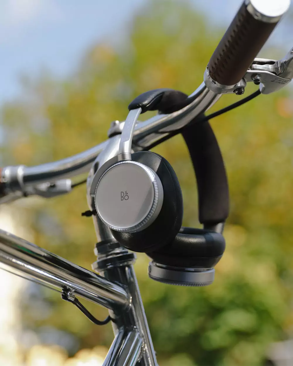 Loa và tai nghe Bang & Olufsen: Khúc du ca cho những chuyến đi 6 Loa và tai nghe Bang & Olufsen: Khúc du ca cho những chuyến đi 5