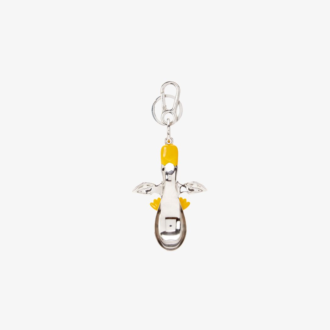 Chiến dịch LOEWE Thu Đông 2025 69 Phụ Kiện Túi Duck Spoon Charm