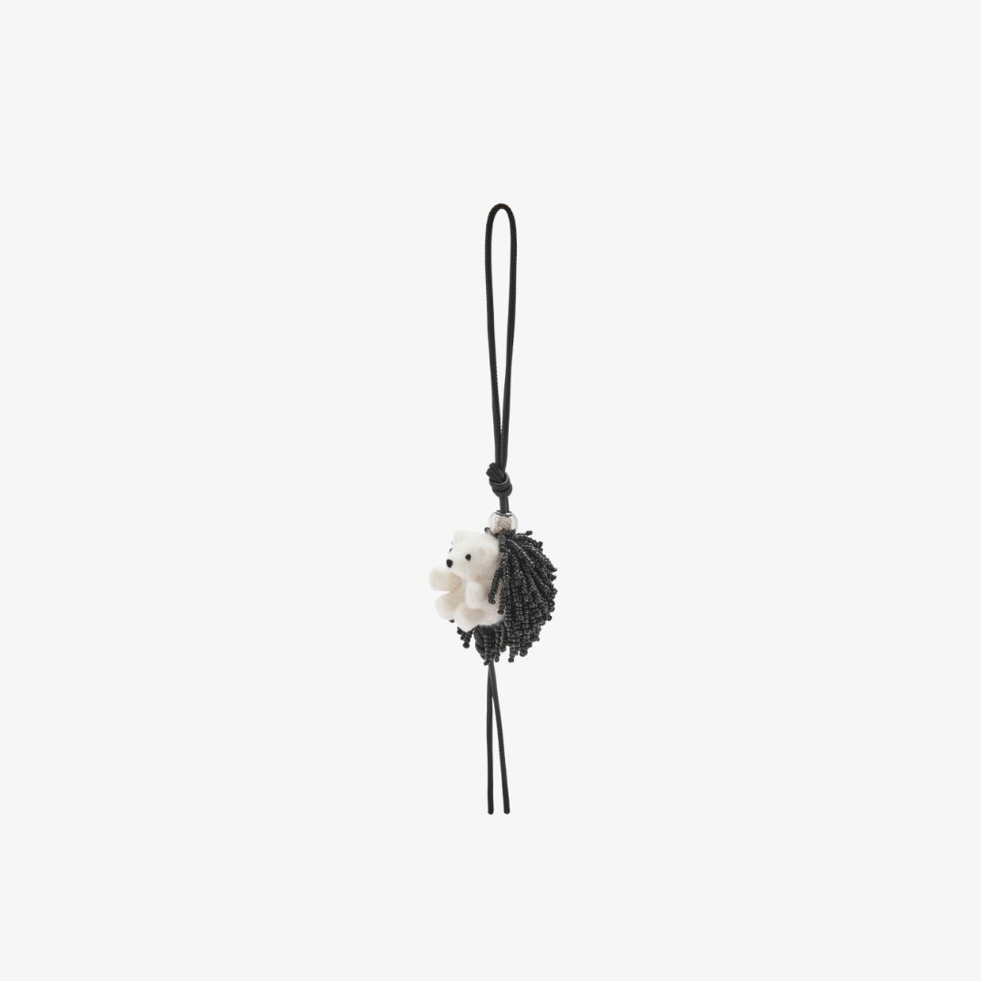 Chiến dịch LOEWE Thu Đông 2025 61 Phụ Kiện Túi Hedgehog Charm
