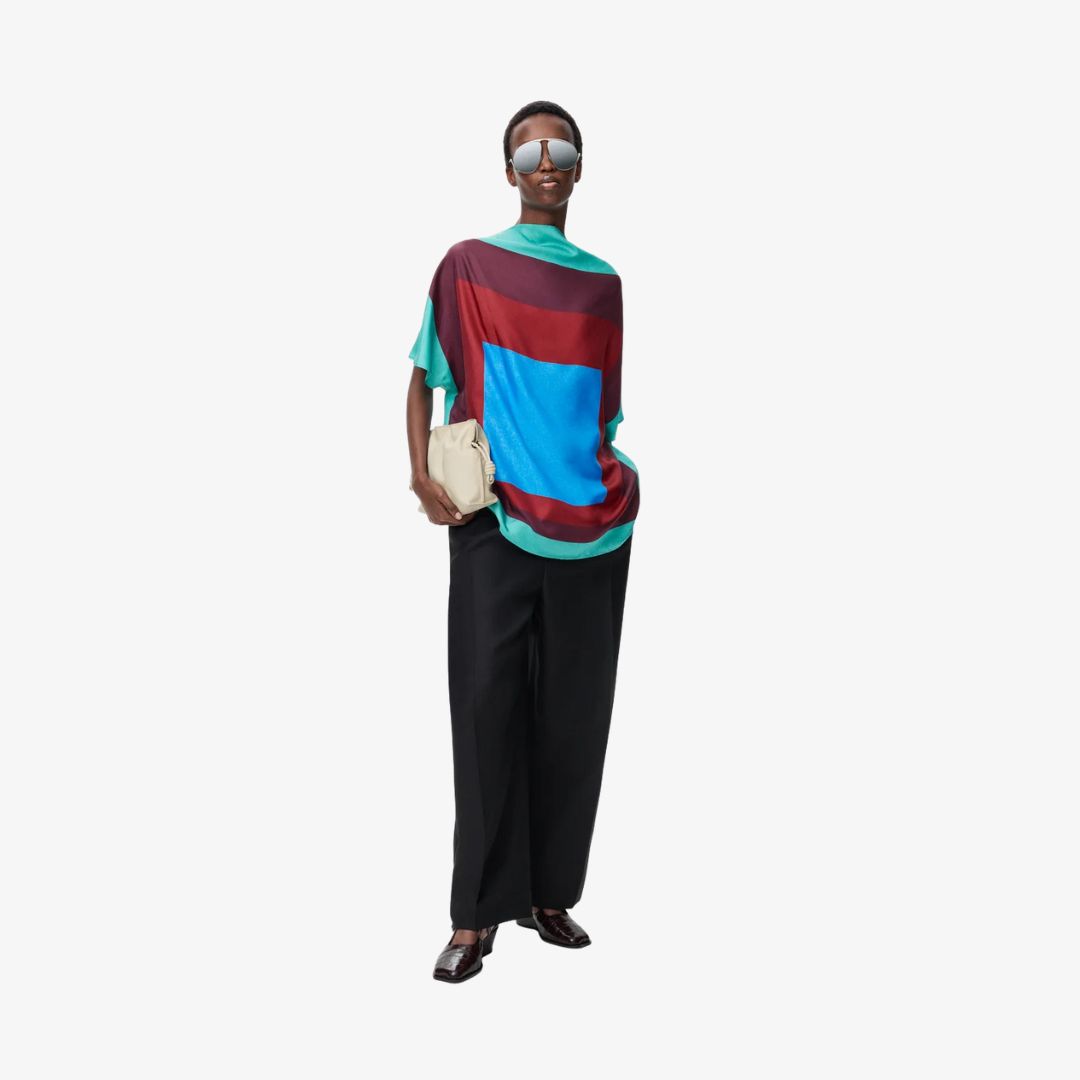 Chiến dịch LOEWE Thu Đông 2025 50 Áo scarf shirt