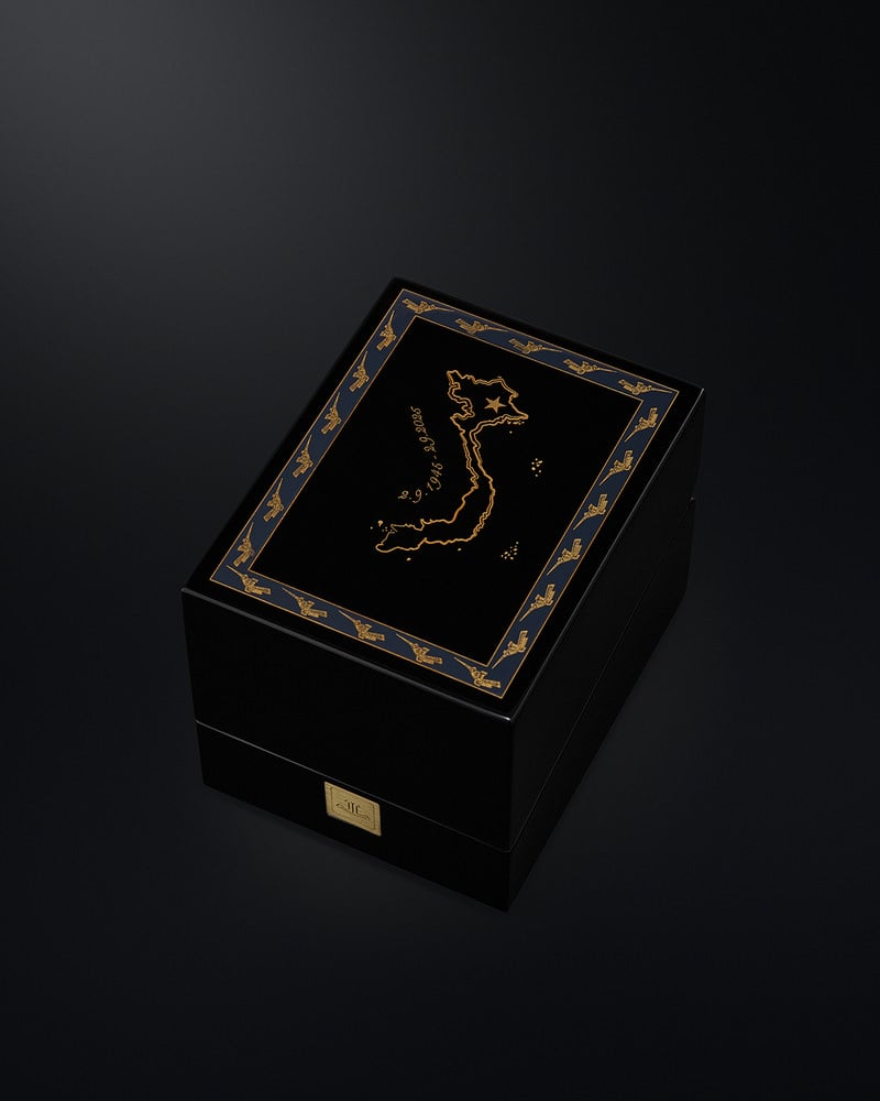 Jaeger-LeCoultre tri ân Việt Nam với hai đồng hồ Reverso đặc biệt 13