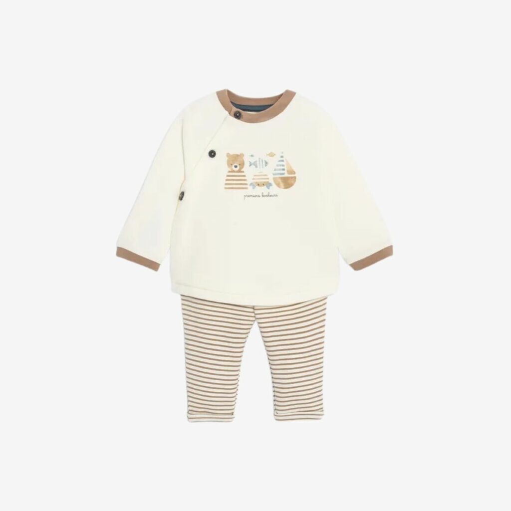 Bộ áo nỉ và quần kẻ ngang