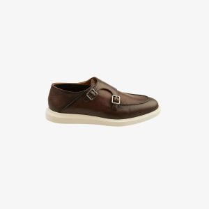 Be Your Own BOSS | Bộ sưu tập BOSS Xuân Hè 2023 44 Giày da double-strap khóa đôi