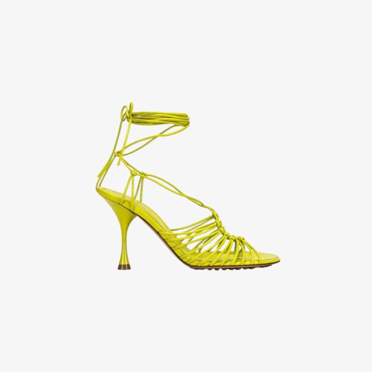 Xăng đan buộc dây