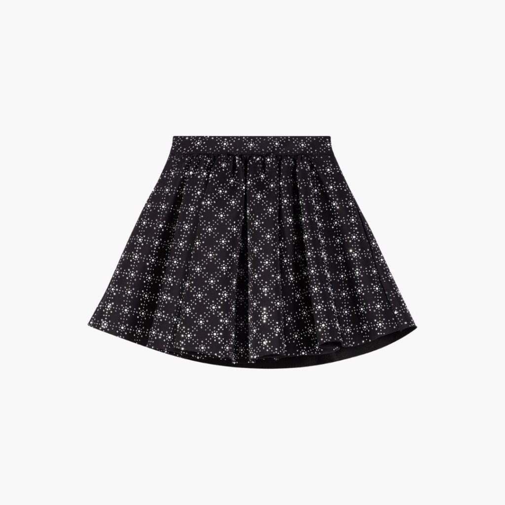 Chân váy xòe đính ngọc trai và đá