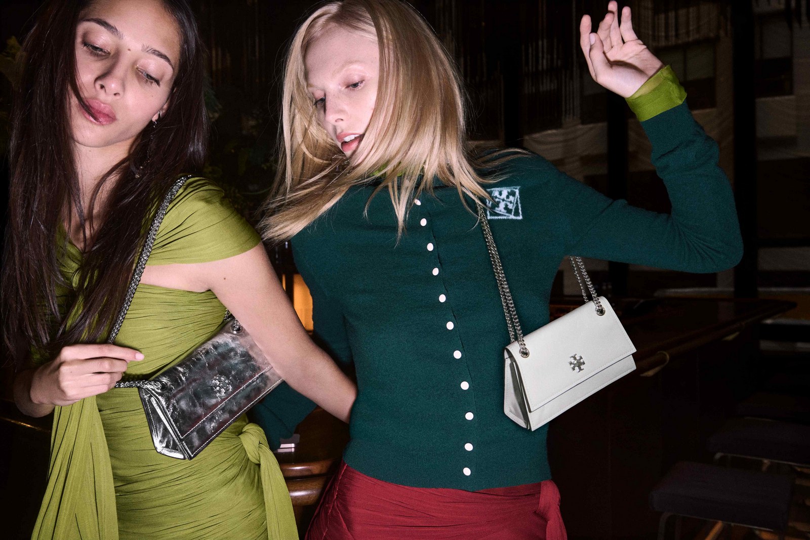 Tory Burch Holiday ’25: Ánh sáng lễ hội giữa nhịp sống Manhattan 7