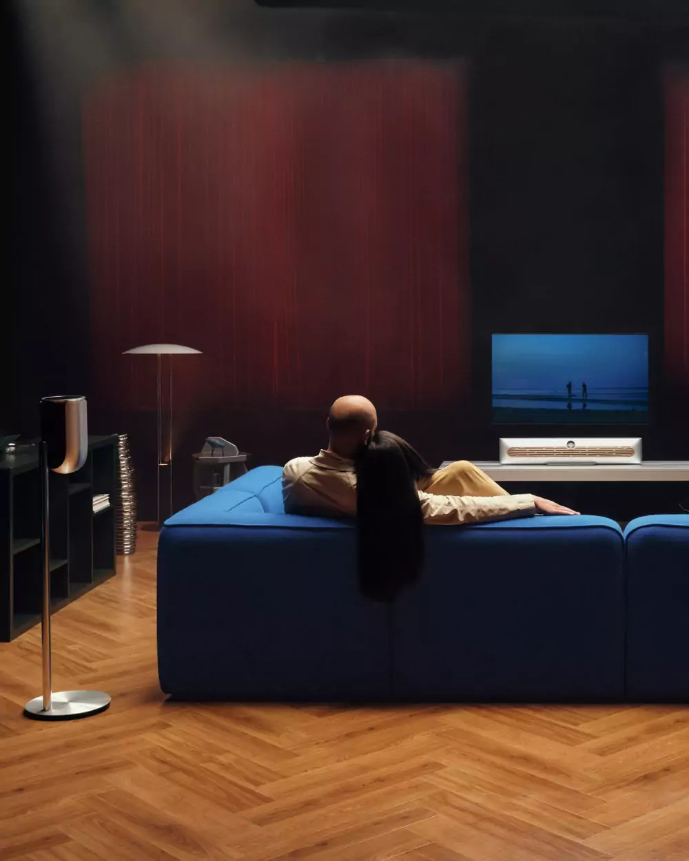 ĐIÊU KHẮC CHO ĐẠI DƯƠNG ÂM THANH: BANG & OLUFSEN VÉN MÀN SOUNDBAR TỐI TÂN BEOSOUND PREMIERE 7