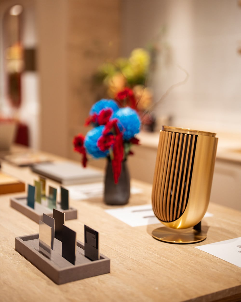 BANG & OLUFSEN KỶ NIỆM MỘT THẾ KỶ DI SẢN ÂM THANH XA XỈ 9