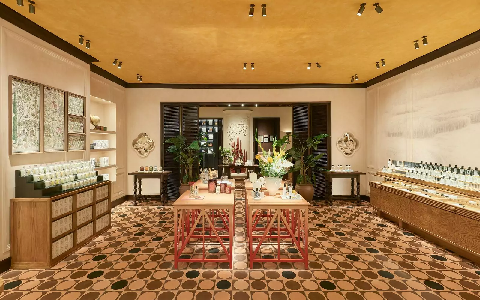 Cửa hàng tại Sài Gòn: chốn đi về, không gian nghệ thuật và chiếc tủ bí mậtchứa đầy những điều kỳ diệu 3