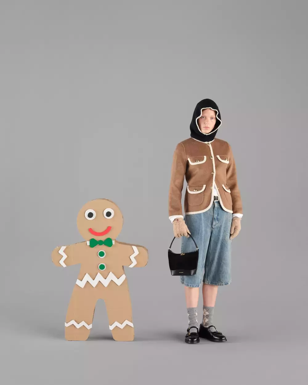 SANDRO HOLIDAY 2025: TỐI GIẢN NGÀY THƯỜNG, ‘LÊN HƯƠNG’ NGÀY HỘI 6 SANDRO_SS25_HOLIDAY_CAMPAIGN_sRGB_4x5_20 (Copy)