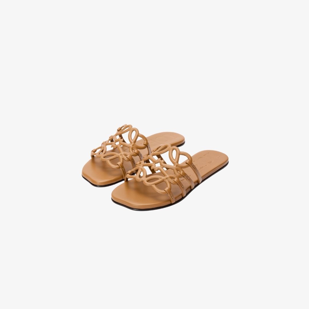 Bộ sưu tập mừng năm Bính Ngọ 2026 | LOEWE 26 Giày Petal Anagram slide