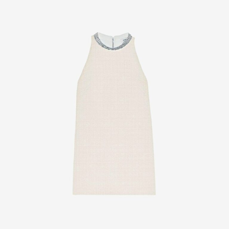 Đầm có cổ đính đá