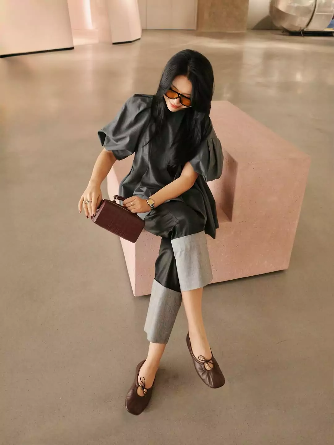 KOL VIỆT REVIEW CHIẾC TÚI GÂY SỐT CỦA RIMOWA 9