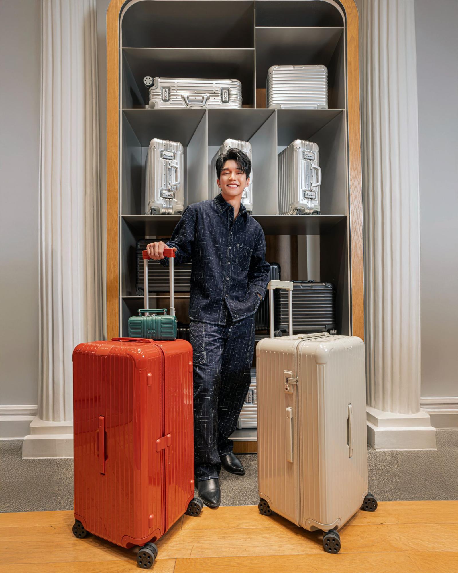 “TERRACOTTA & CLAY” — RIMOWA TRÌNH LÀNG BỘ SƯU TẬP CHO MÙA LỄ HỘI ĐA SẮC 17