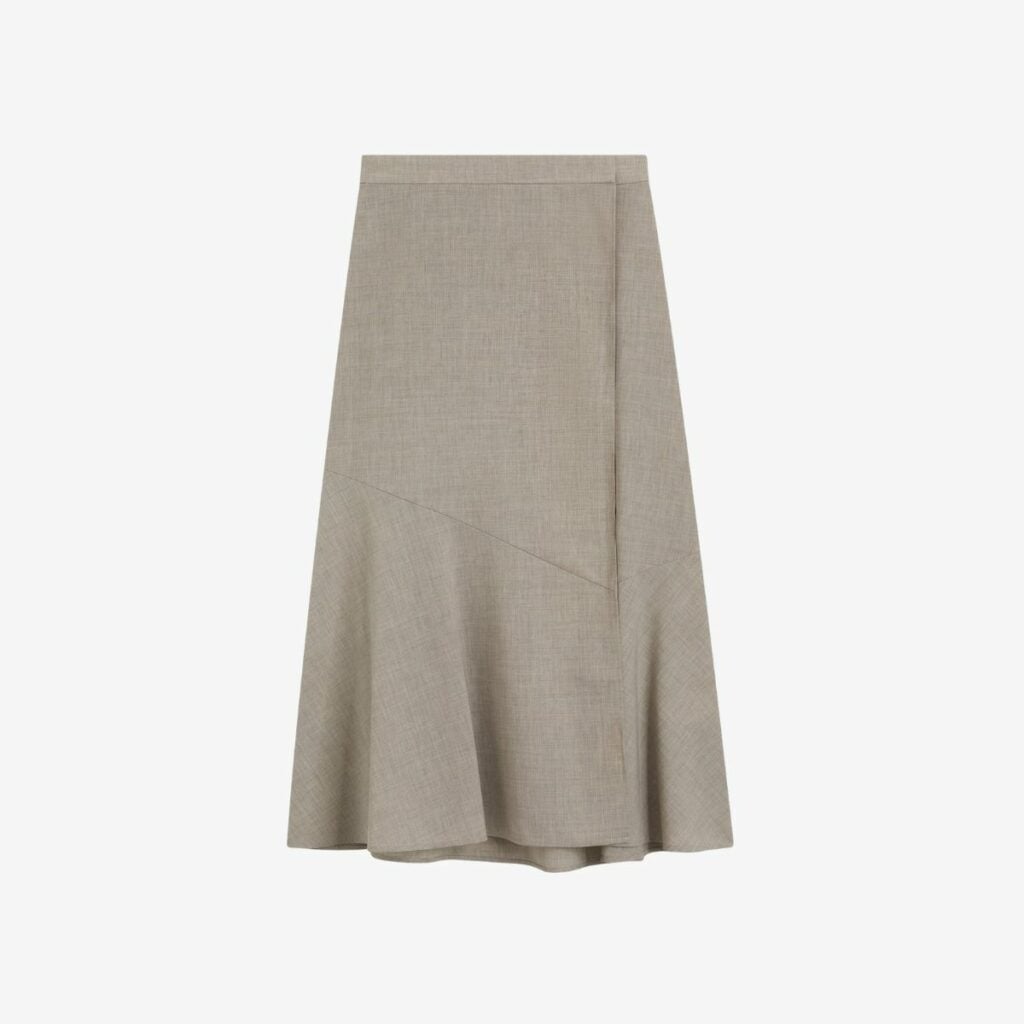 Gợi ý quà tặng 8/3 từ Tam Sơn 61 Chân váy chữ A len virgin