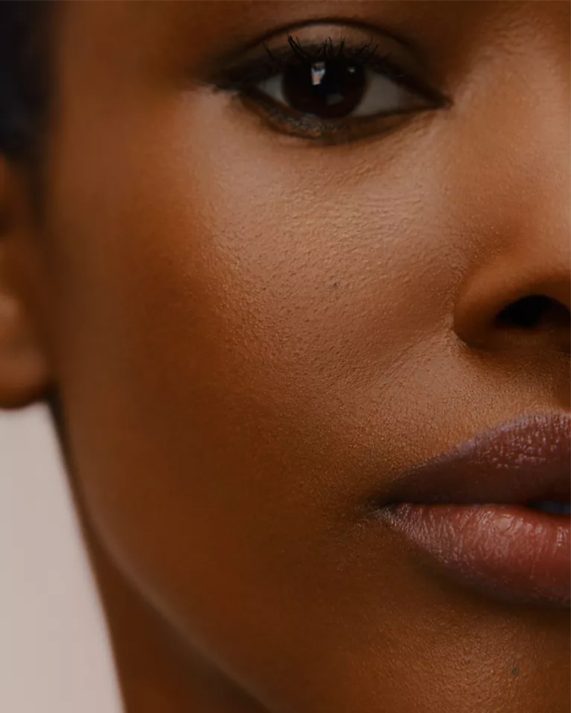 KEM NỀN DƯỠNG DA TẠO HIỆU ỨNG MỊN, LÌ MỘT CỬ CHỈ LÀM ĐẸP MỚI TỪ HERMÈS 34