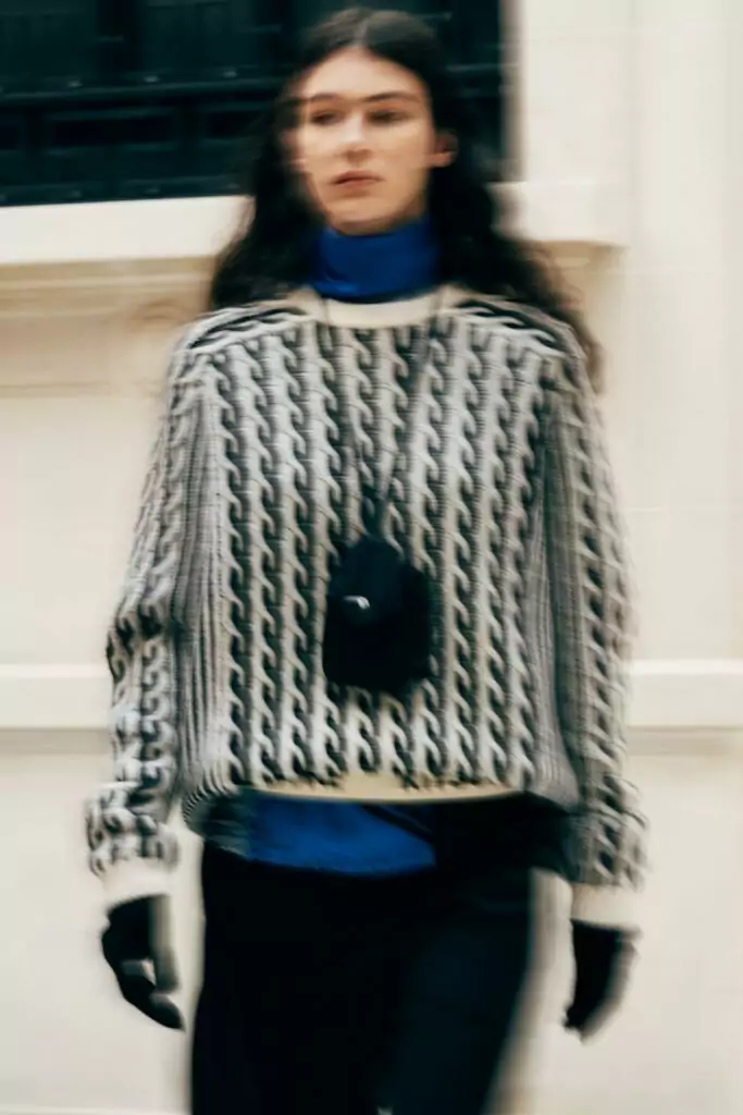 MAISON KITSUNÉ THU–ĐÔNG 2026: TỦ ĐỒ BỤI BẶM CỦA LỮ KHÁCH ĐƯƠNG ĐẠI 9