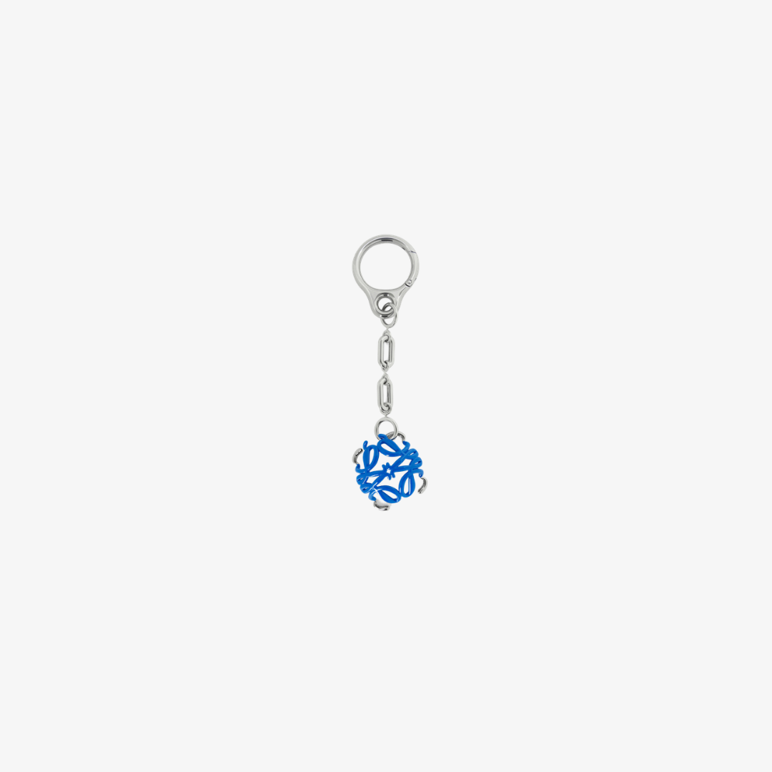 Phụ kiện túi Scarabee Anagram charm