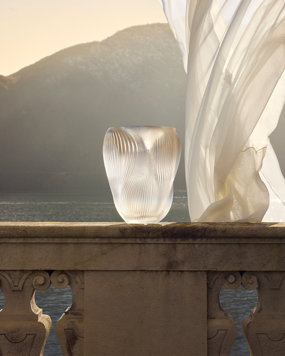 AIR DE LALIQUE: DÁNG HÌNH CỦA HƯ KHÔNG 11