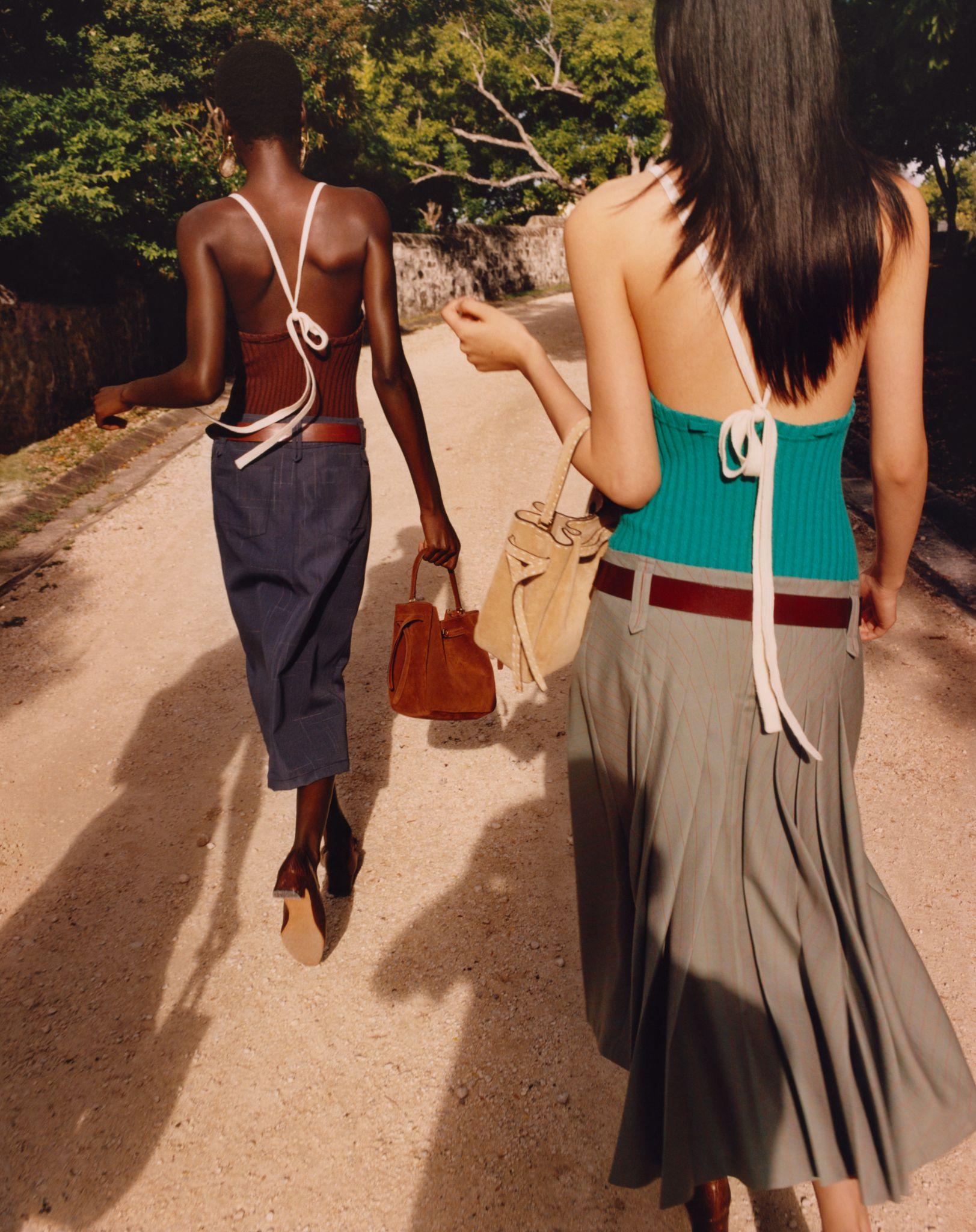 TORY BURCH XUÂN-HÈ 2026: THỜI TRANG KHÔNG CẦN KỊCH BẢN 7